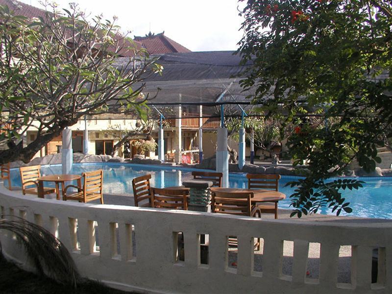 Oyo 2334 Melka Excelsior Hotel Singaraja  Exterior photo